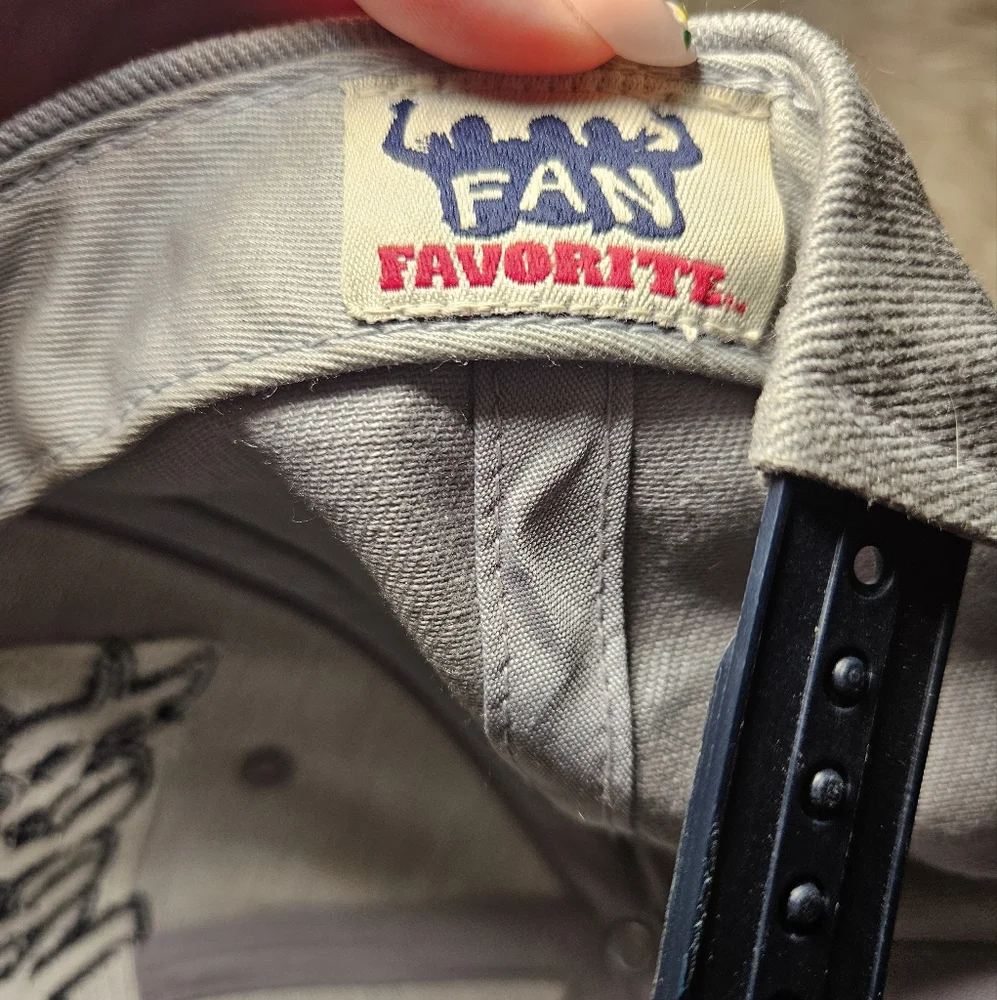 Vintage Fan Favorite New York Yankees Snapback | Gray/Navy | Adjustable |